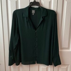 Women’s Long Sleeve Hunter Green Button Down Blouse